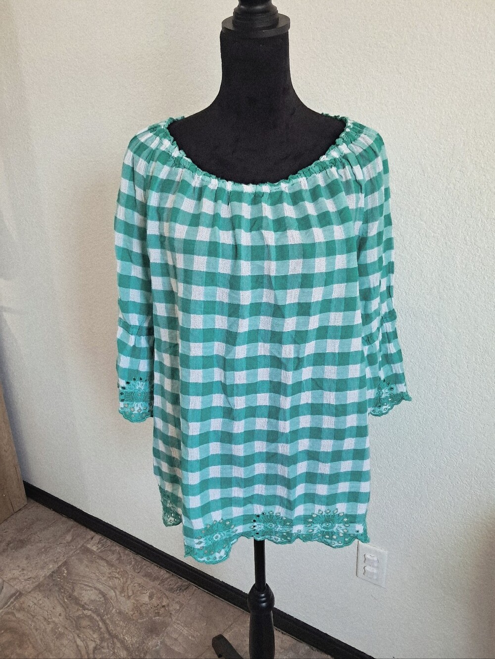 Intro 1X Peasant Blouse Tunic Green White Gingham Plaid Eyelet Detail Western